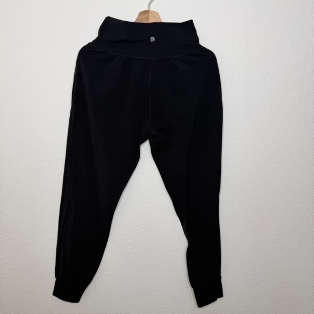 Athleta Salutation Jogger pants